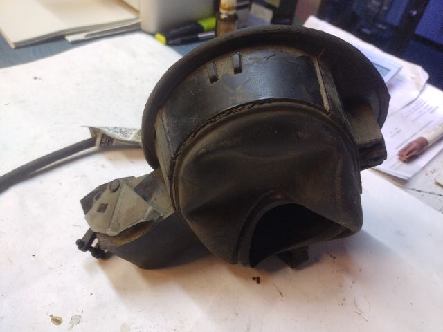 bontott FIAT FIORINO Tankajtó