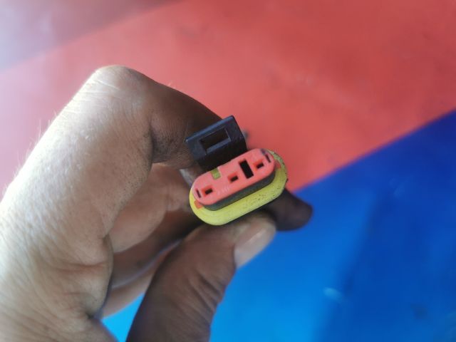 bontott FIAT FIORINO Tolóajtó Érintkező