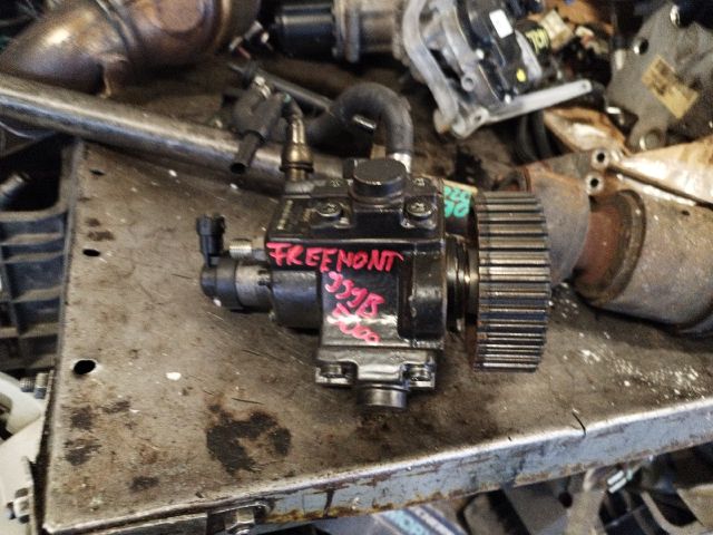 bontott FIAT FREEMONT Nagynyomású Szivattyú