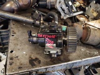 bontott FIAT FREEMONT Nagynyomású Szivattyú