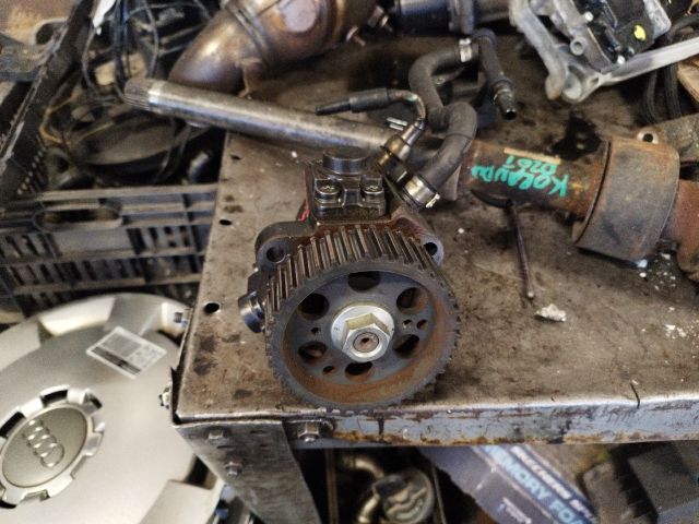 bontott FIAT FREEMONT Nagynyomású Szivattyú