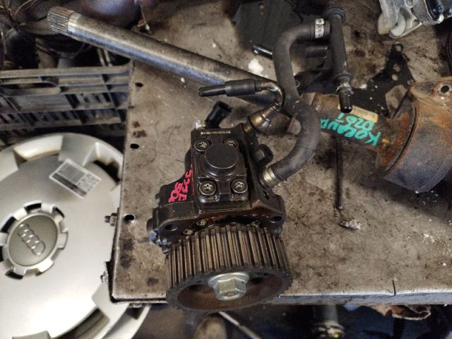 bontott FIAT FREEMONT Nagynyomású Szivattyú