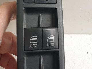 bontott FIAT FREEMONT Bal első Ablakemelő Kapcsoló