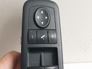bontott FIAT FREEMONT Bal első Ablakemelő Kapcsoló