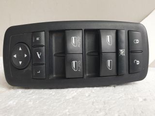 bontott FIAT FREEMONT Bal első Ablakemelő Kapcsoló