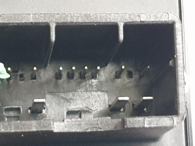 bontott FIAT FREEMONT Bal első Ablakemelő Kapcsoló