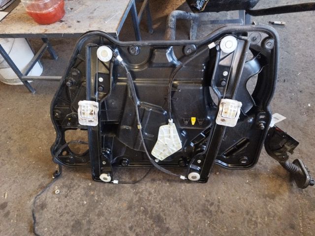 bontott FIAT FREEMONT Bal első Ablakemelő Szerkezet (Elektromos)