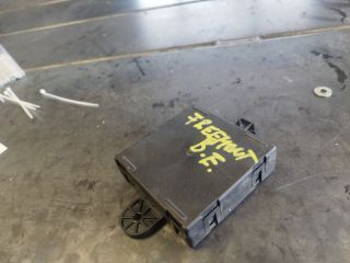 bontott FIAT FREEMONT Bal első Ajtó Vezérlőegység