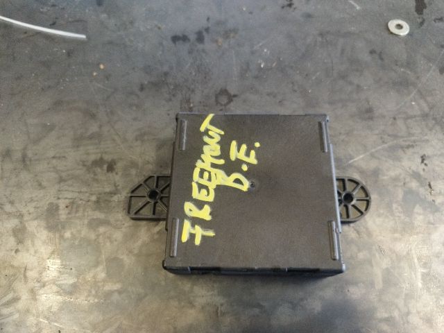 bontott FIAT FREEMONT Bal első Ajtó Vezérlőegység