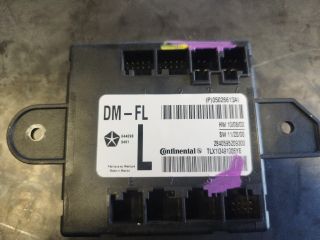 bontott FIAT FREEMONT Bal első Ajtó Vezérlőegység