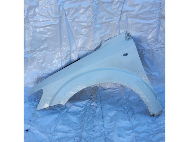 bontott FIAT FREEMONT Bal első Sárvédő