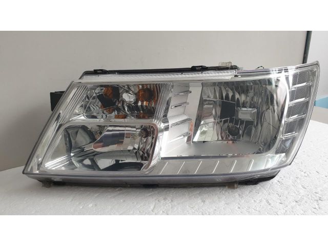 bontott FIAT FREEMONT Bal Fényszóró