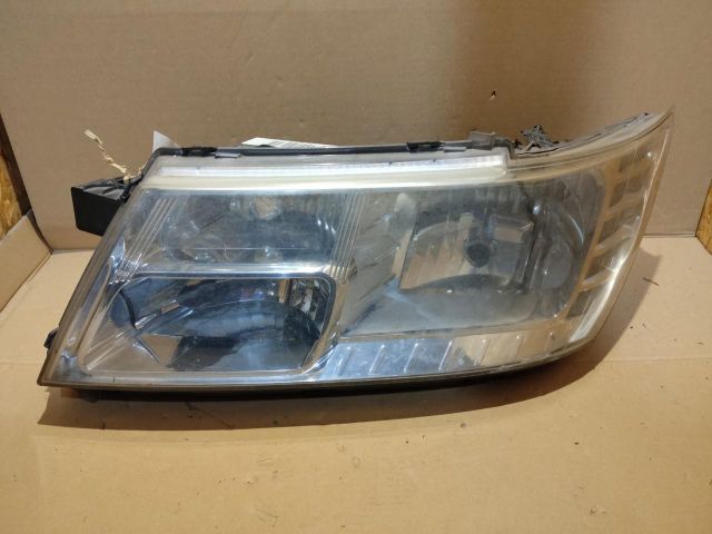 bontott FIAT FREEMONT Bal Fényszóró