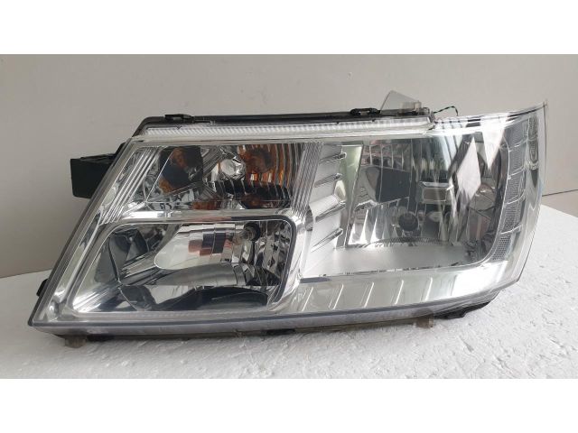 bontott FIAT FREEMONT Bal Fényszóró