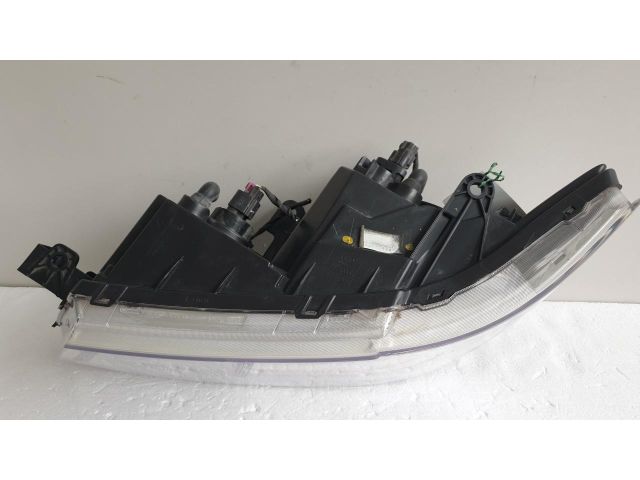 bontott FIAT FREEMONT Bal Fényszóró