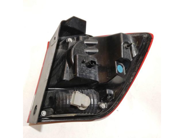 bontott FIAT FREEMONT Bal Külső Hátsó Lámpa