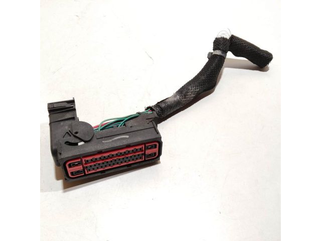 bontott FIAT FREEMONT Csatlakozó