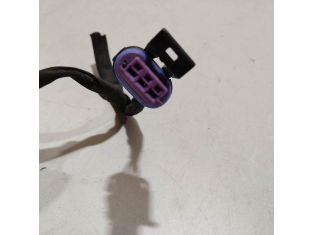 bontott FIAT FREEMONT Csatlakozó