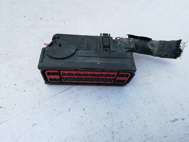 bontott FIAT FREEMONT Csatlakozó