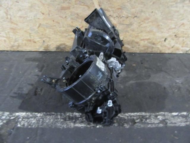 bontott FIAT FREEMONT Fűtés Box