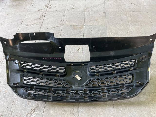 bontott FIAT FREEMONT Hűtőrács