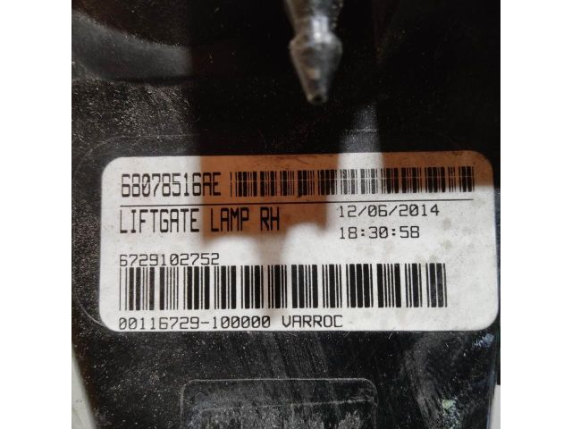 bontott FIAT FREEMONT Jobb Belső Hátsó Lámpa