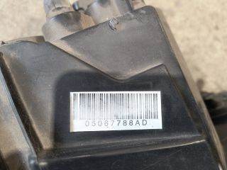 bontott FIAT FREEMONT Jobb Fényszóró