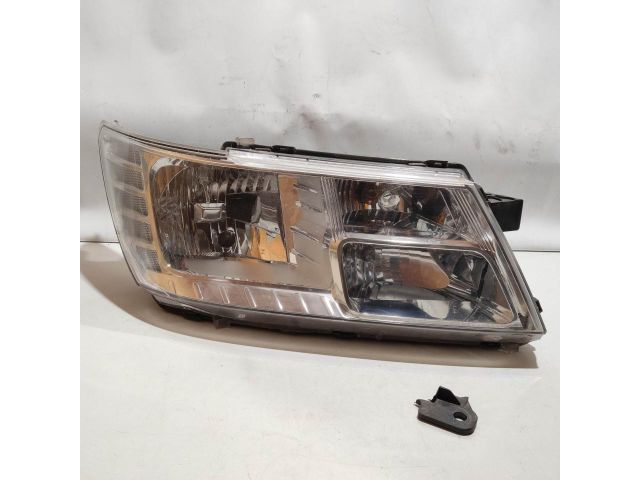 bontott FIAT FREEMONT Jobb Fényszóró