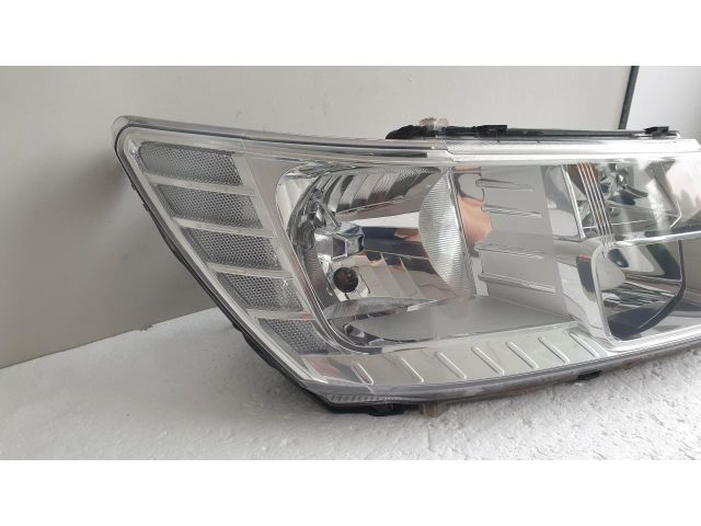 bontott FIAT FREEMONT Jobb Fényszóró