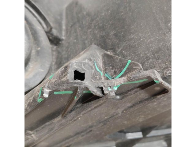 bontott FIAT FREEMONT Jobb Fényszóró