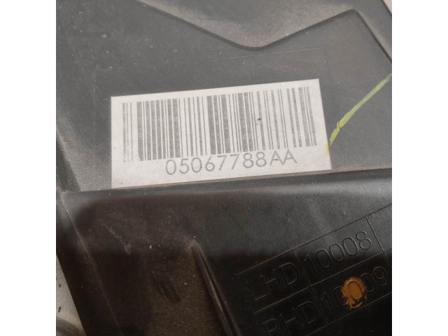 bontott FIAT FREEMONT Jobb Fényszóró