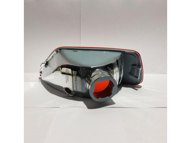 bontott FIAT FREEMONT Jobb Ködzárófény