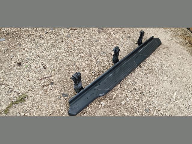 bontott FIAT FULLBACK Jobb Fellépő