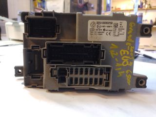 bontott FIAT GRANDE PUNTO Biztosítéktábla Motortér