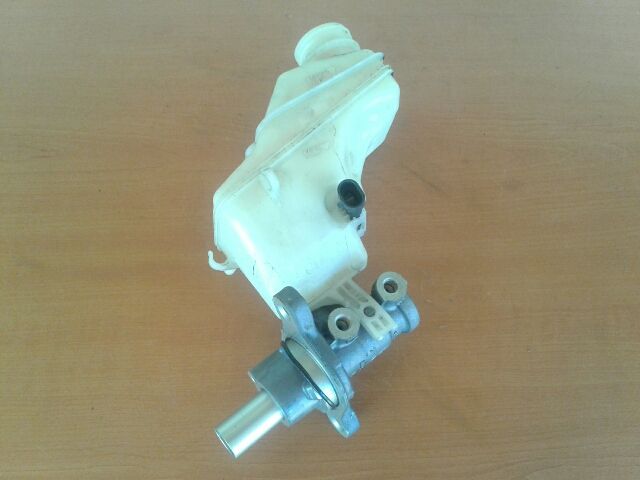 bontott FIAT GRANDE PUNTO Főfékhenger