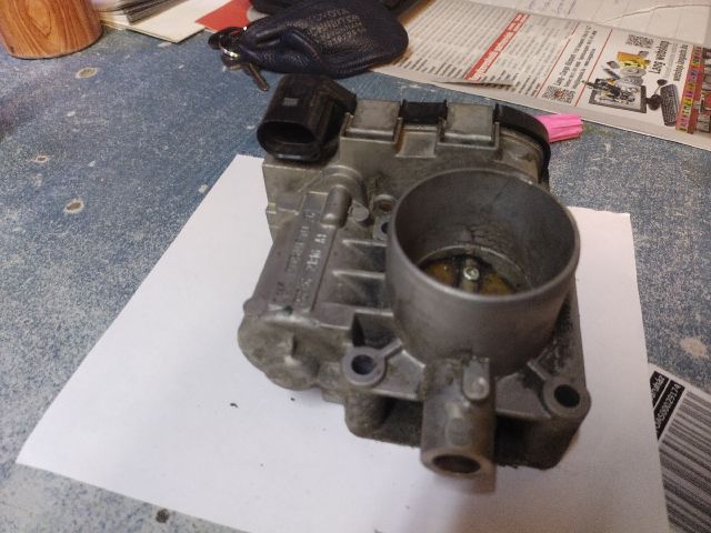 bontott FIAT GRANDE PUNTO Fojtószelep (Elektromos)