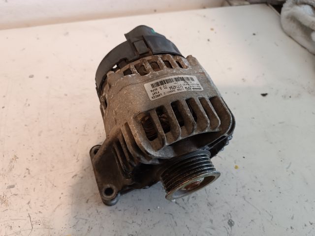 bontott FIAT GRANDE PUNTO Generátor