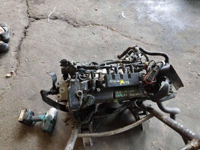 bontott FIAT GRANDE PUNTO Motor (Fűzött blokk hengerfejjel)
