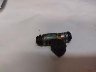 bontott FIAT GRANDE PUNTO Porlasztó (1 db)