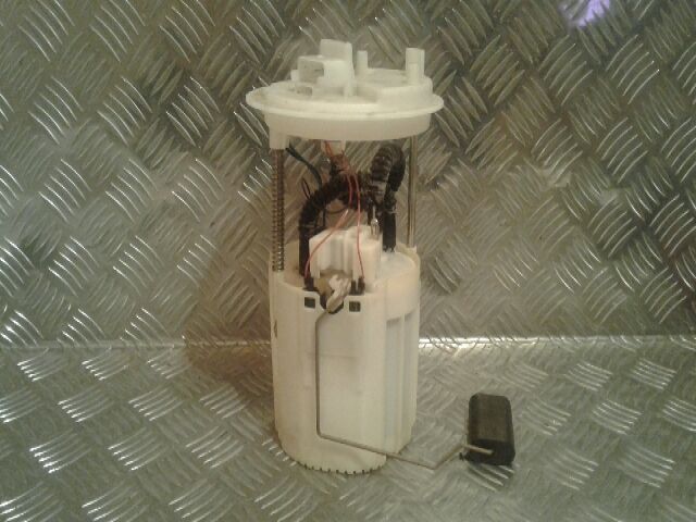 bontott FIAT GRANDE PUNTO Üzemanyag Szivattyú