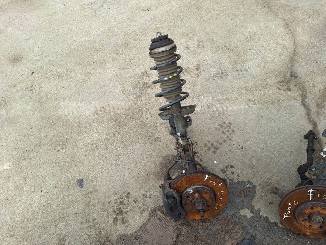 bontott FIAT GRANDE PUNTO Bal első Gólyaláb (Lengécsillapító, Rugó)