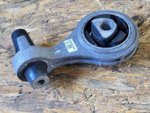 bontott FIAT GRANDE PUNTO Billenésgátló Bak