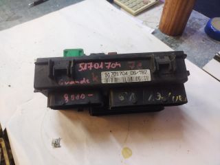 bontott FIAT GRANDE PUNTO Biztosítéktábla Motortér