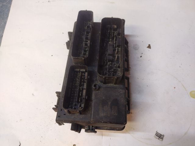 bontott FIAT GRANDE PUNTO Biztosítéktábla Motortér