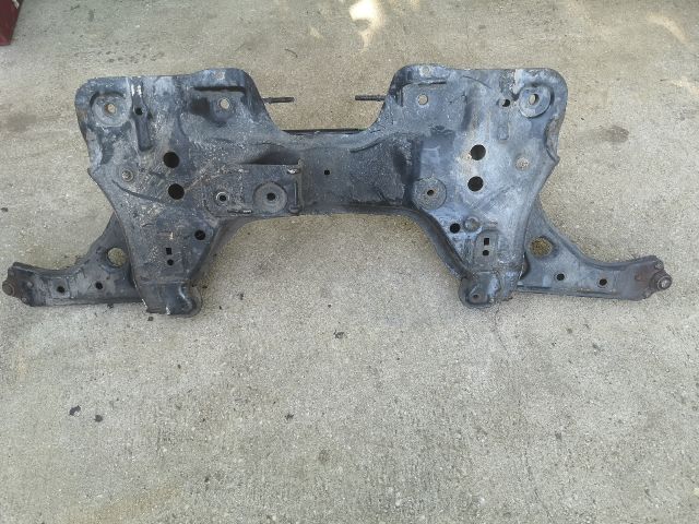 bontott FIAT GRANDE PUNTO Első Bölcső