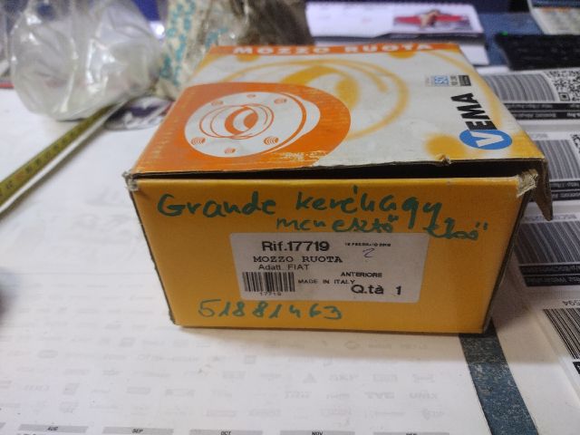 bontott FIAT GRANDE PUNTO Első Kerékagy (Pozíciófüggetlen)