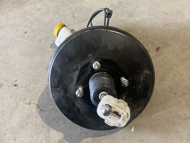 bontott FIAT GRANDE PUNTO Fékrásegítő