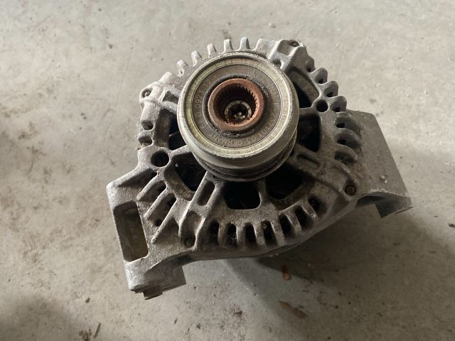 bontott FIAT GRANDE PUNTO Generátor