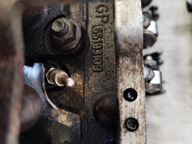 bontott FIAT GRANDE PUNTO Hengerfej