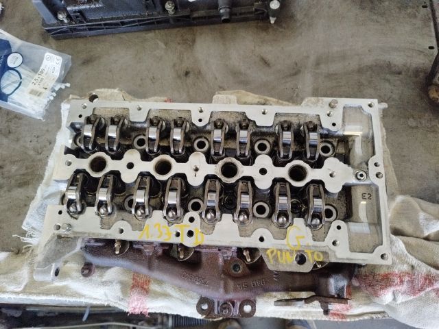 bontott FIAT GRANDE PUNTO Hengerfej